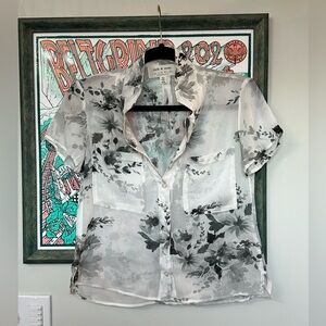 Cloth & Stone Anthropologie Women’s Floral Gray Button Up Shirt Blouse Size PXXS